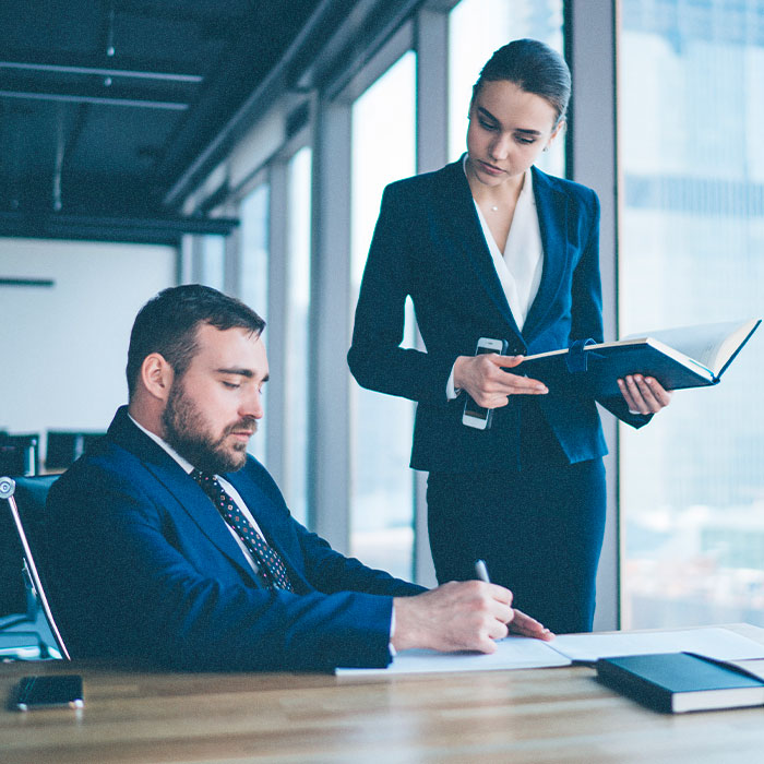 capo - datore di lavoro - headman - boss