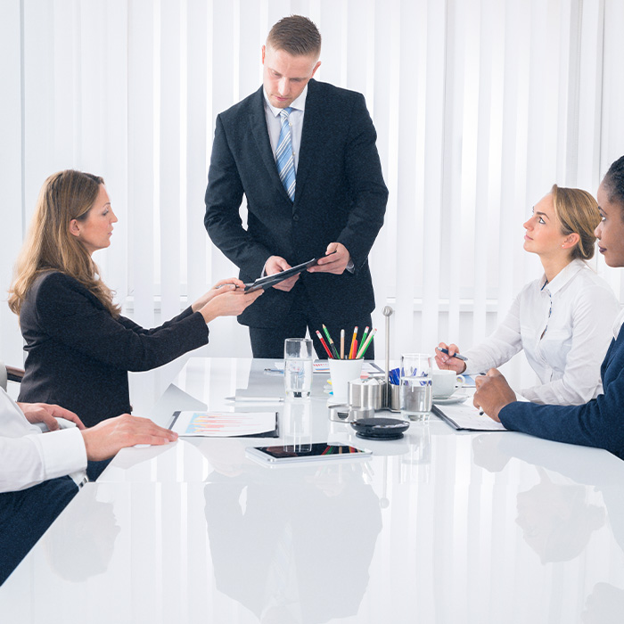 professionisti - incontro - discussione - lavoro